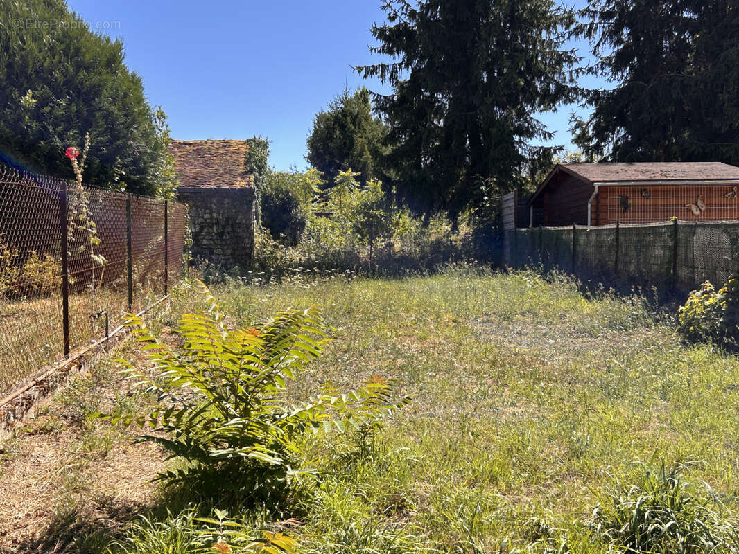 Maison à LE PONT-CHRETIEN-CHABENET