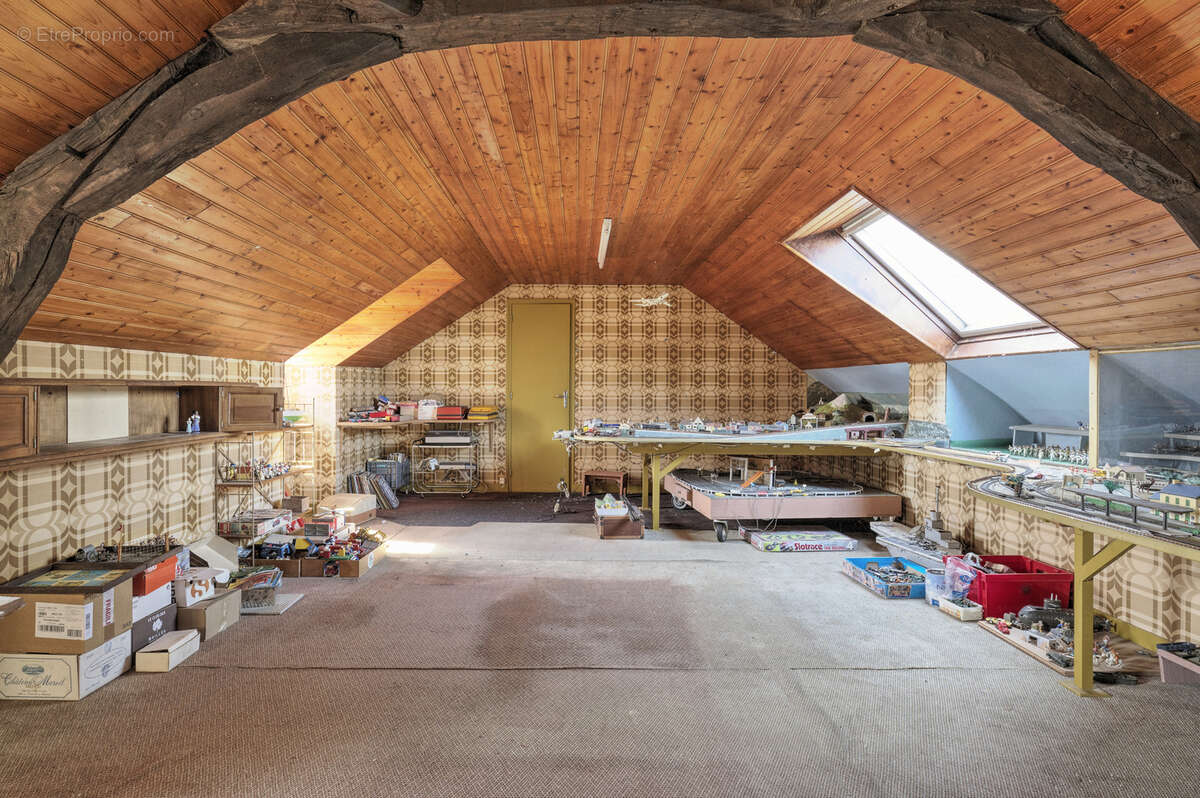 Maison à BRISSAC-QUINCE