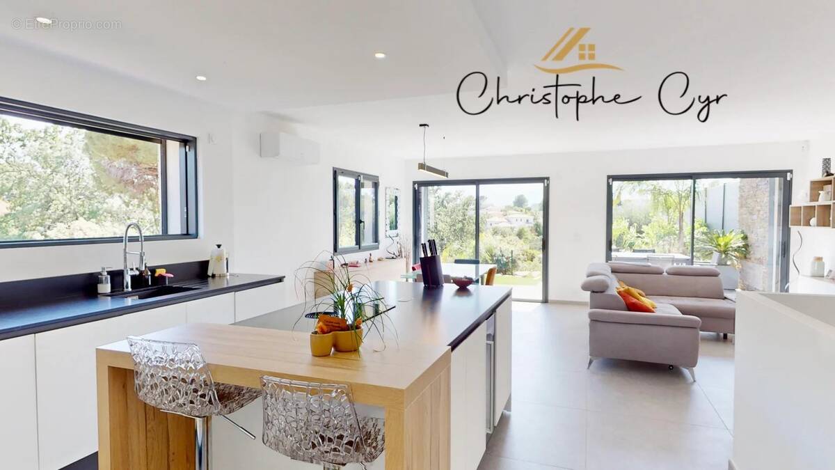 Maison à SAINT-RAPHAEL