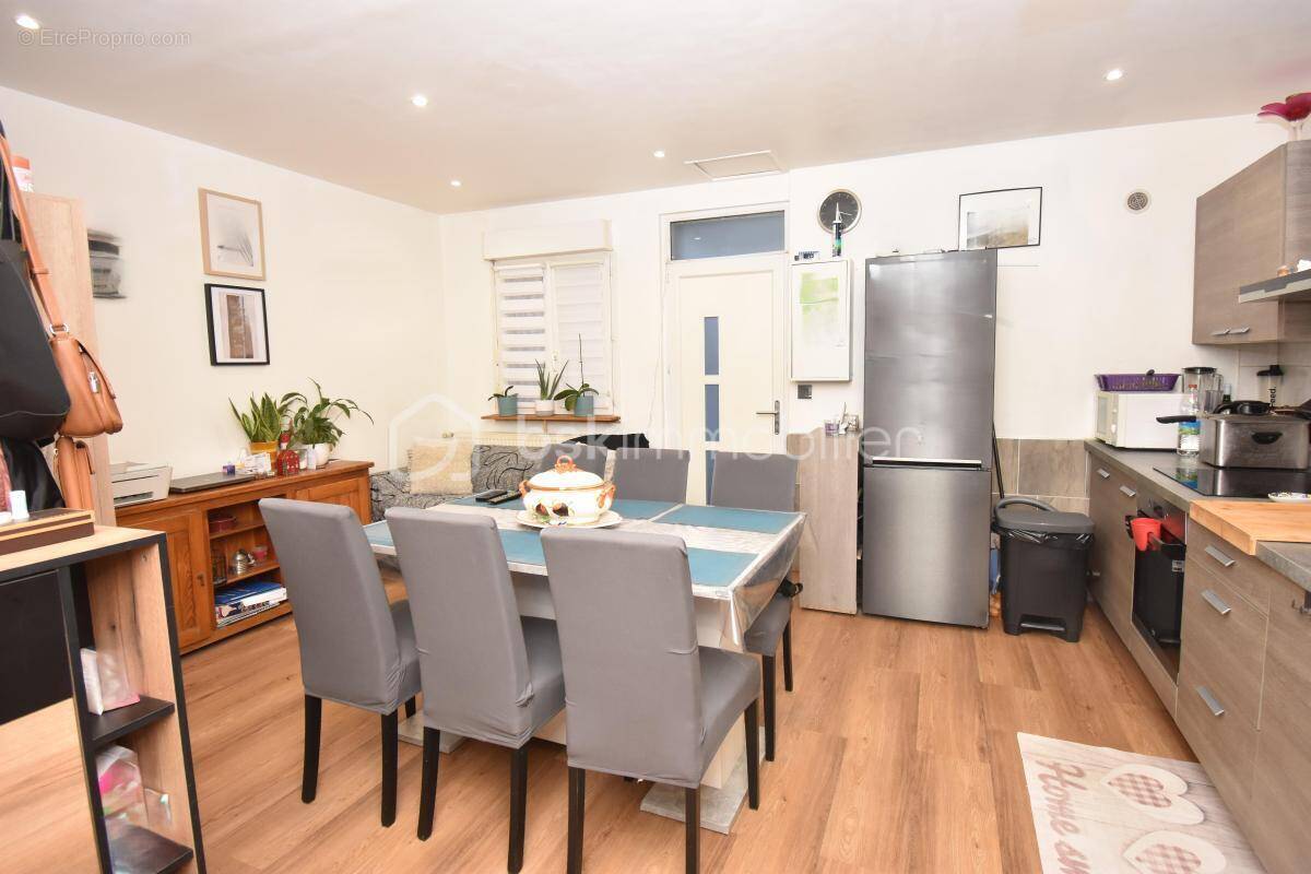 Appartement à GRETZ-ARMAINVILLIERS