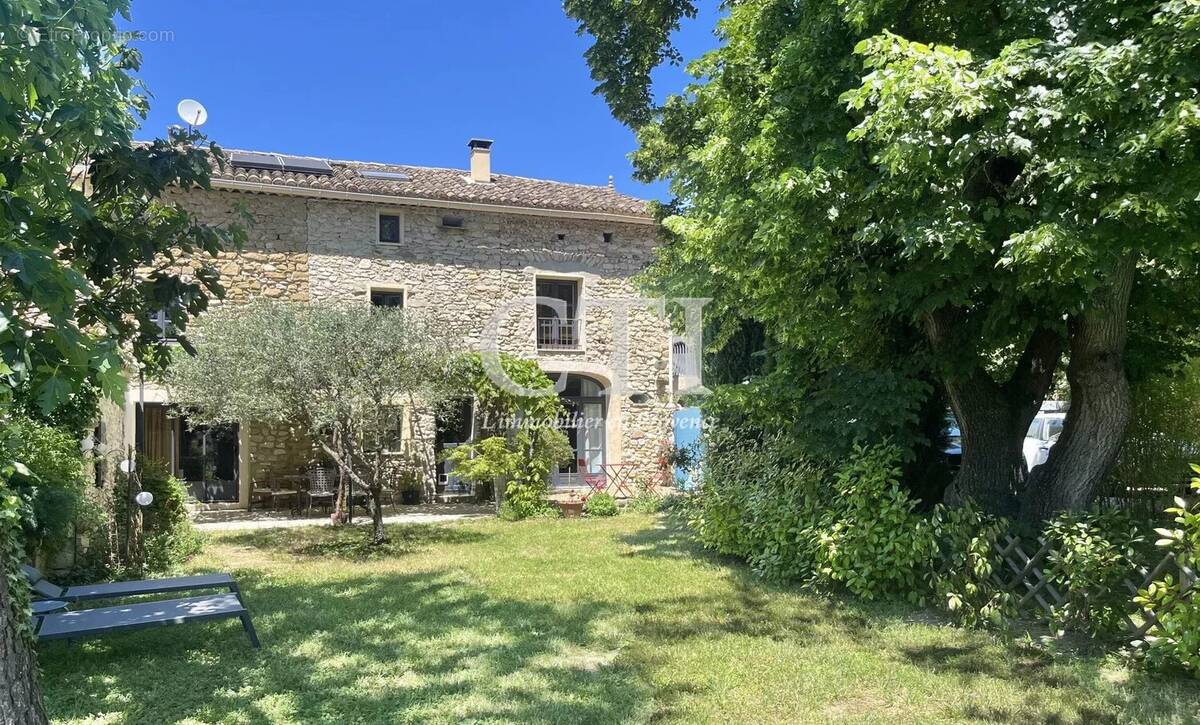 Maison à VAISON-LA-ROMAINE