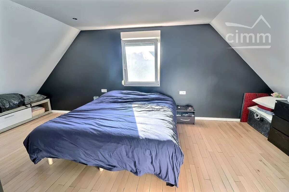 Maison individuelle rénovée de 125 m² – 4 chambres – Terrain de 1 008 m² – PETITE ROSSELLE - photo 6