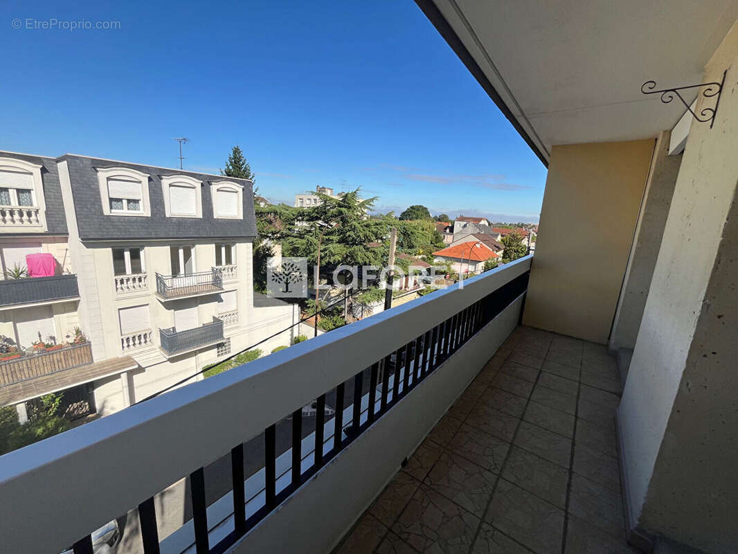 Appartement à LIVRY-GARGAN