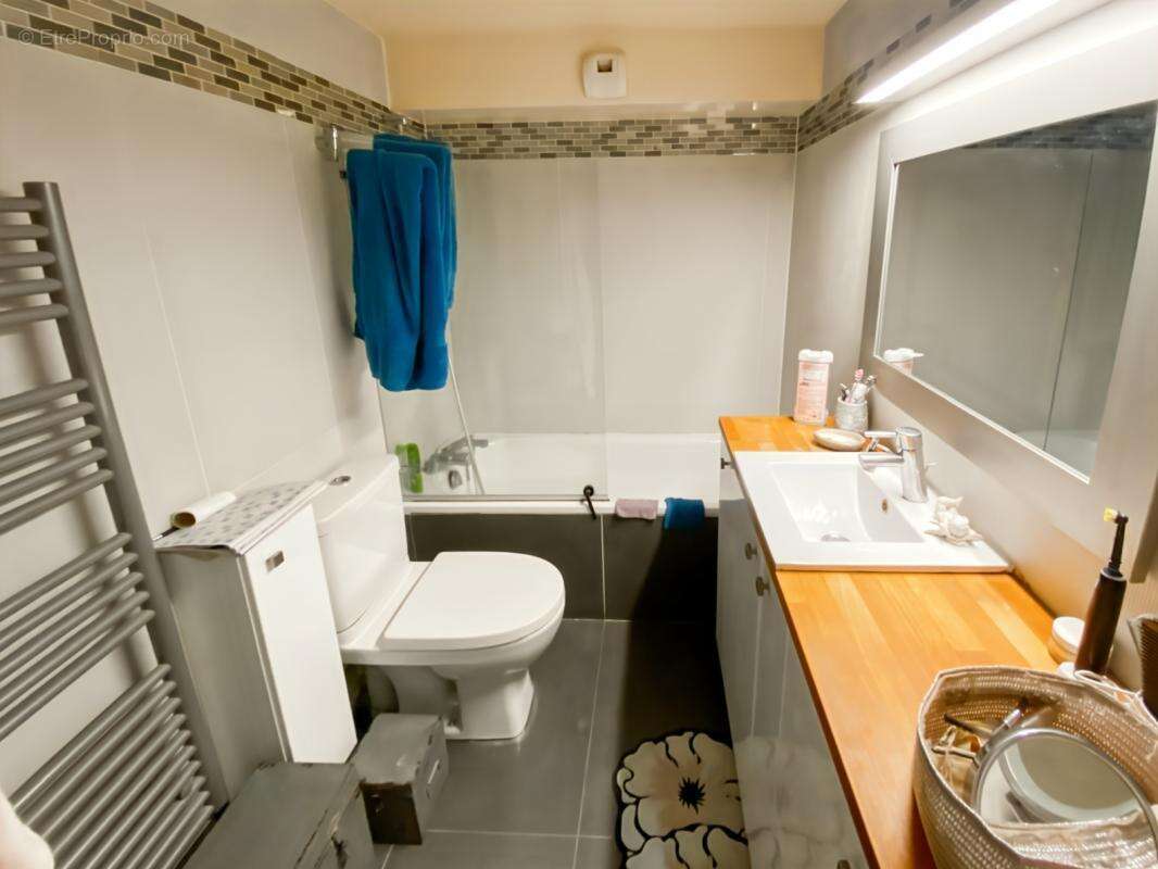 Commerce à PARIS-5E