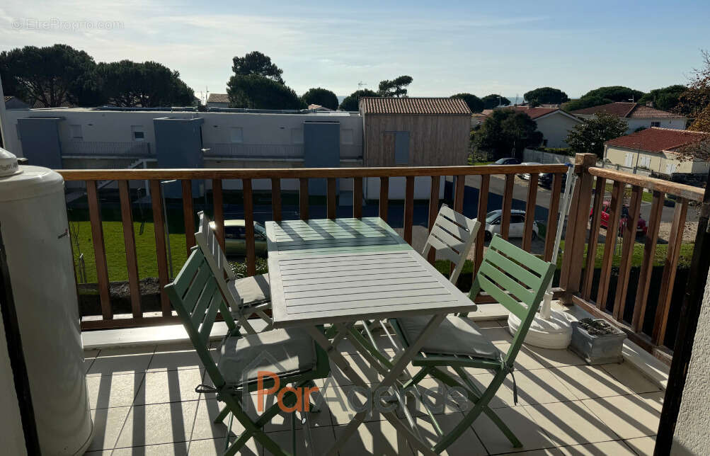 Appartement à VAUX-SUR-MER