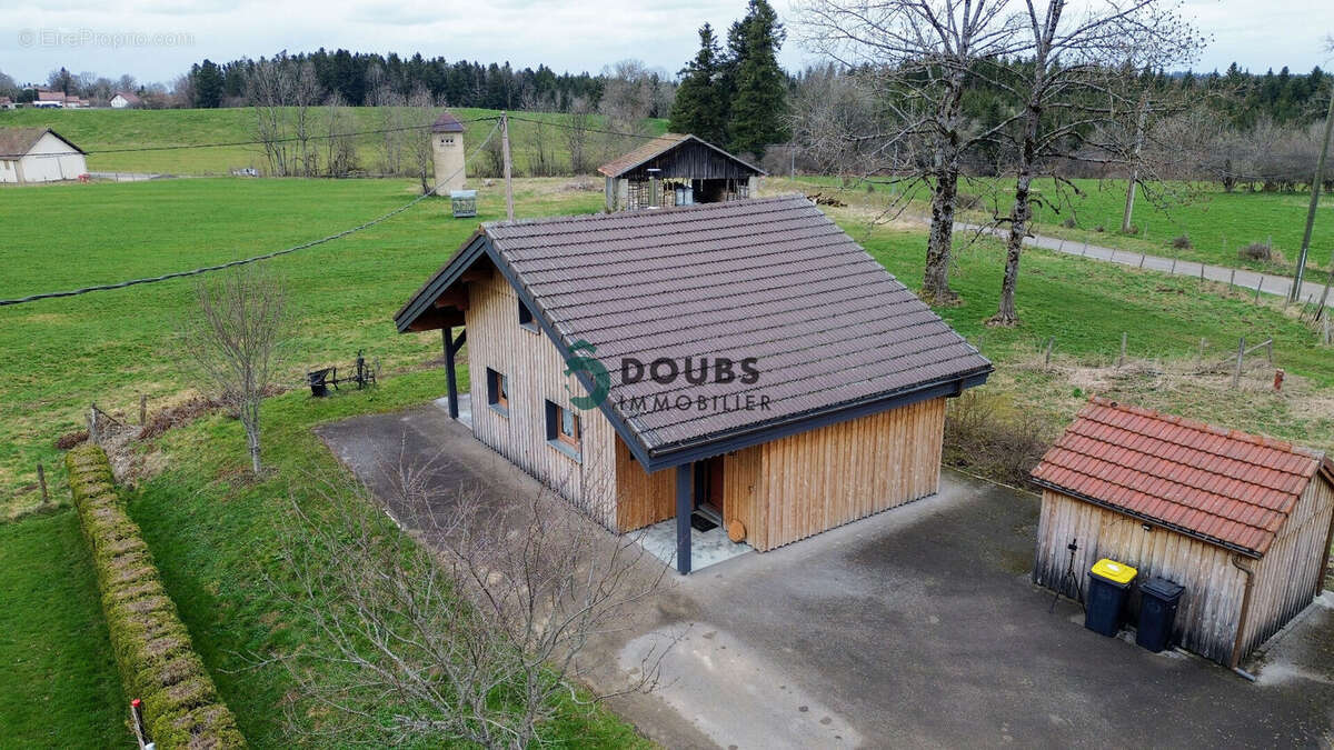 Maison à LONGEMAISON