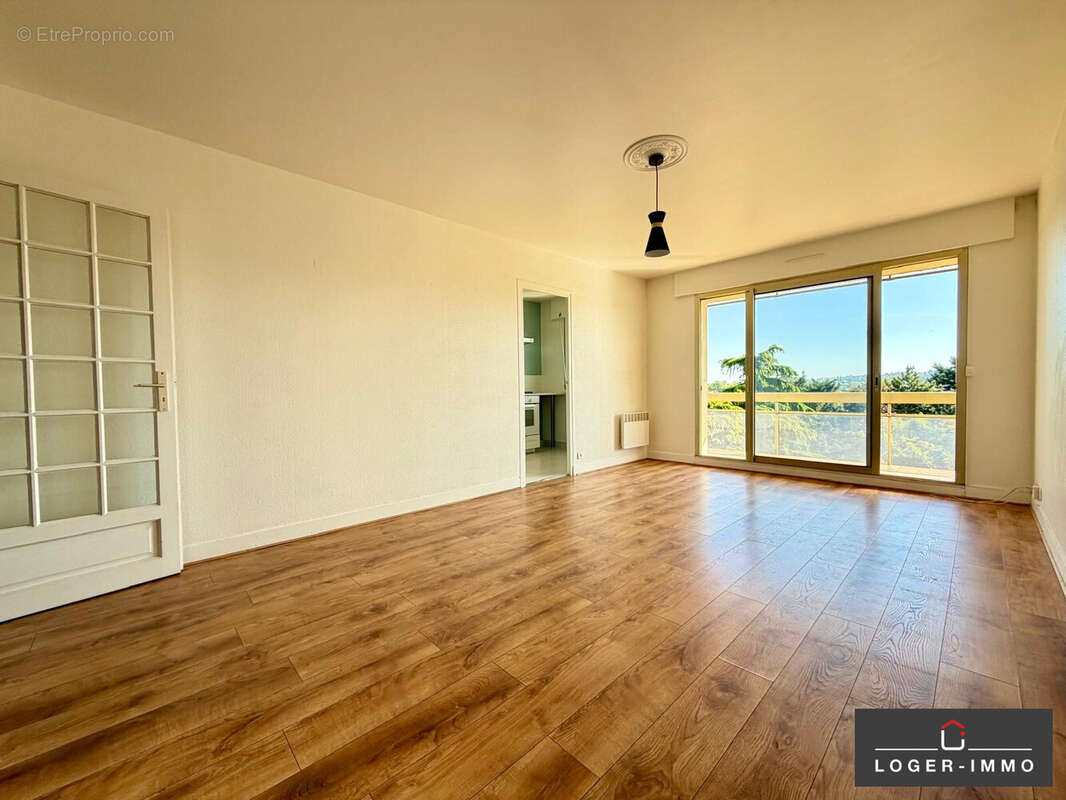 Appartement à LE PERREUX-SUR-MARNE