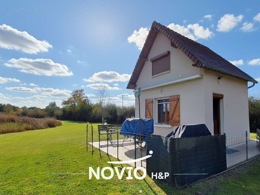 Terrain à SAINT-MICHEL-EN-BRENNE