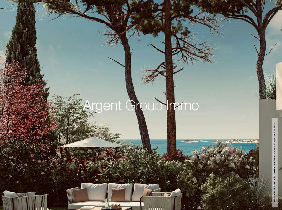 Appartement à SANARY-SUR-MER