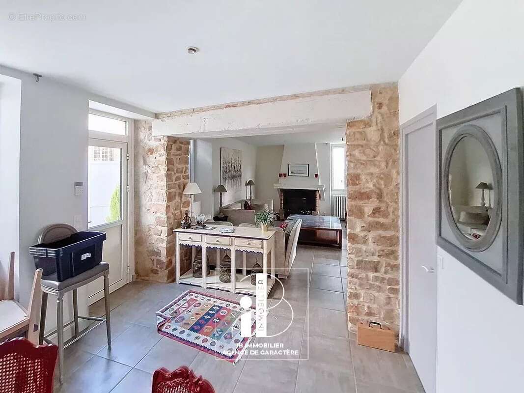 Maison à NOISY-SUR-ECOLE