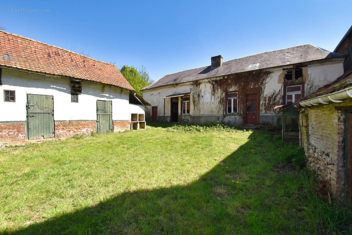 Maison à NAOURS