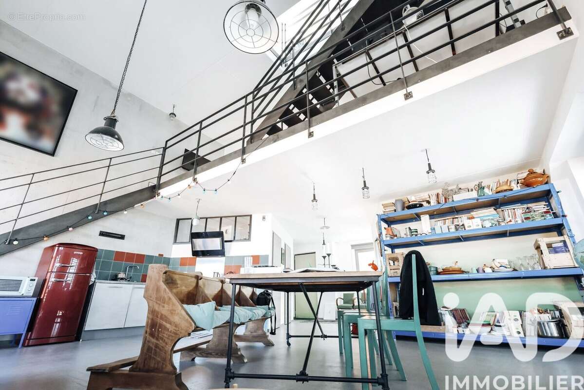 Photo 2 - Commerce à MULHOUSE