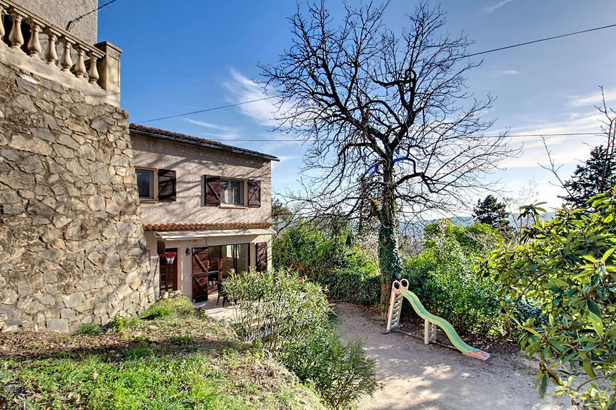 Maison à DRAGUIGNAN