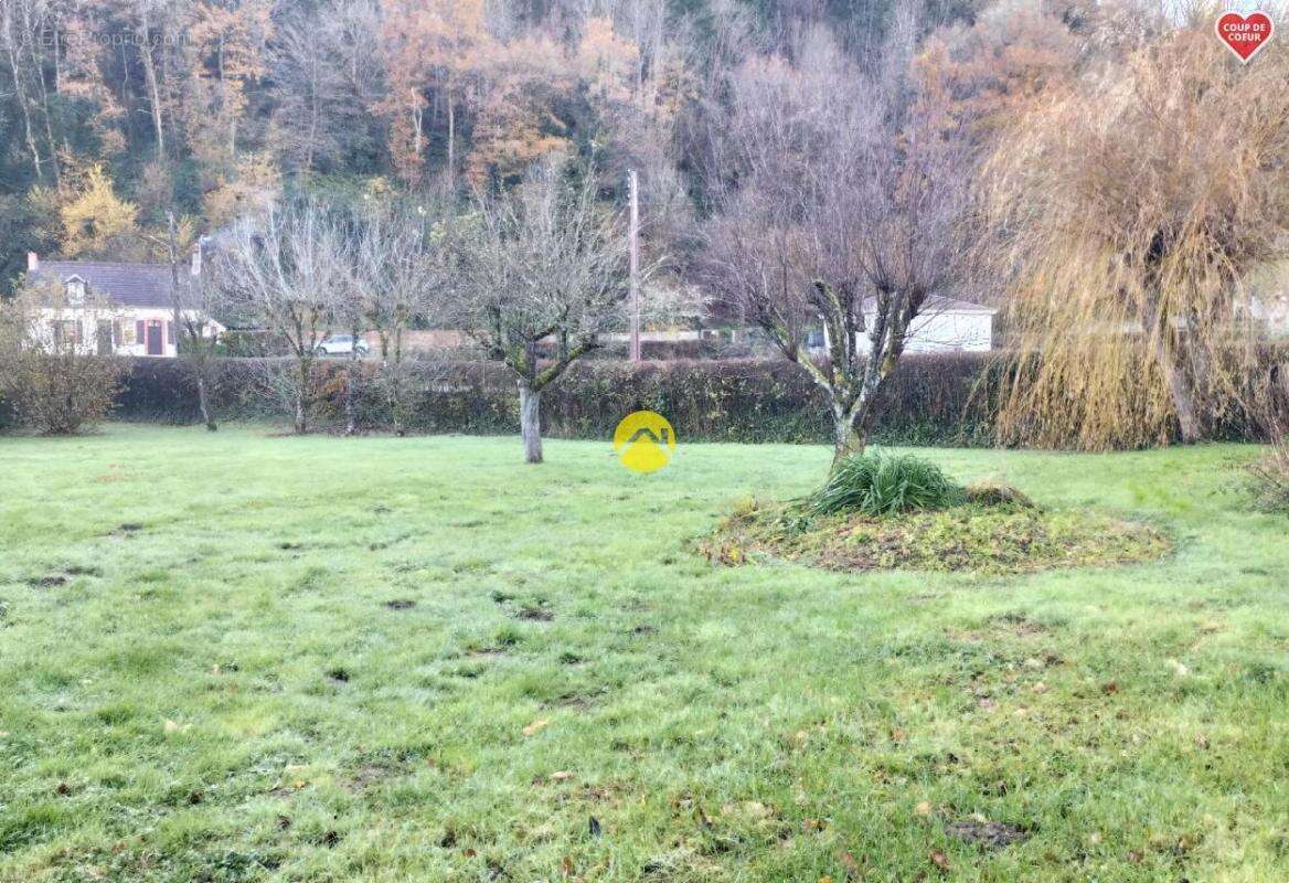 Maison à CHAMBON-SUR-VOUEIZE