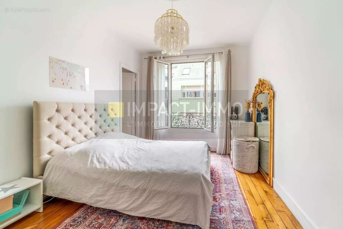 Appartement à SURESNES