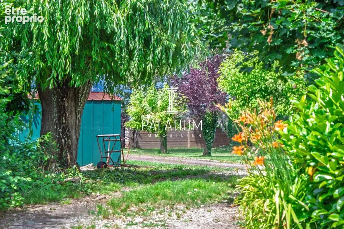 SISTERON - Maison de 116 m² sur un terrain de 2 770 m² avec - photo 6