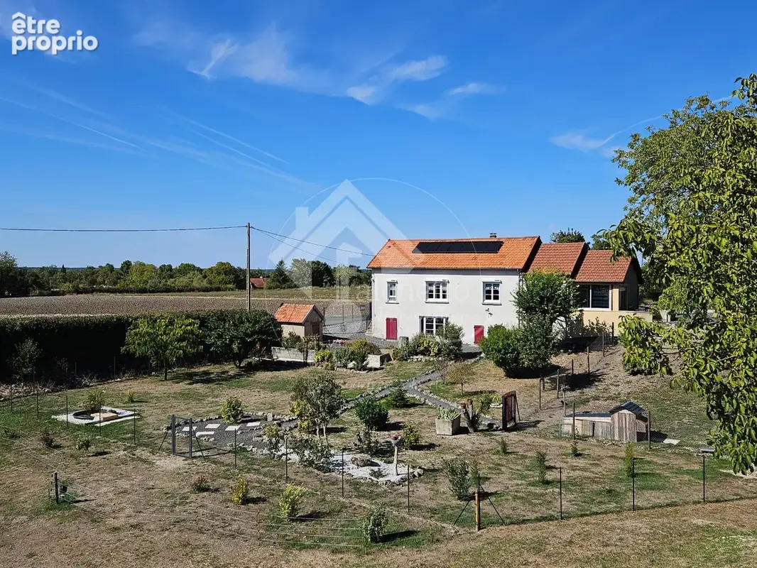Maison à JALIGNY-SUR-BESBRE