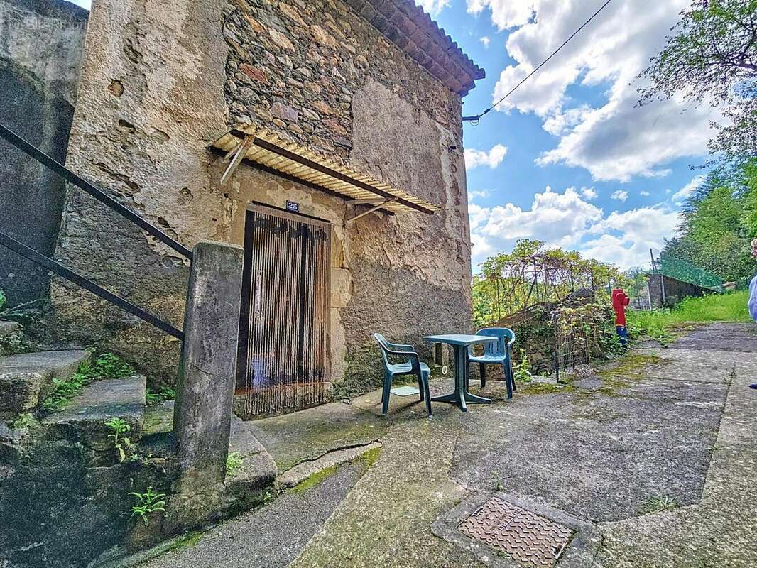 Photo 2 - Maison à SAINT-ETIENNE-ESTRECHOUX