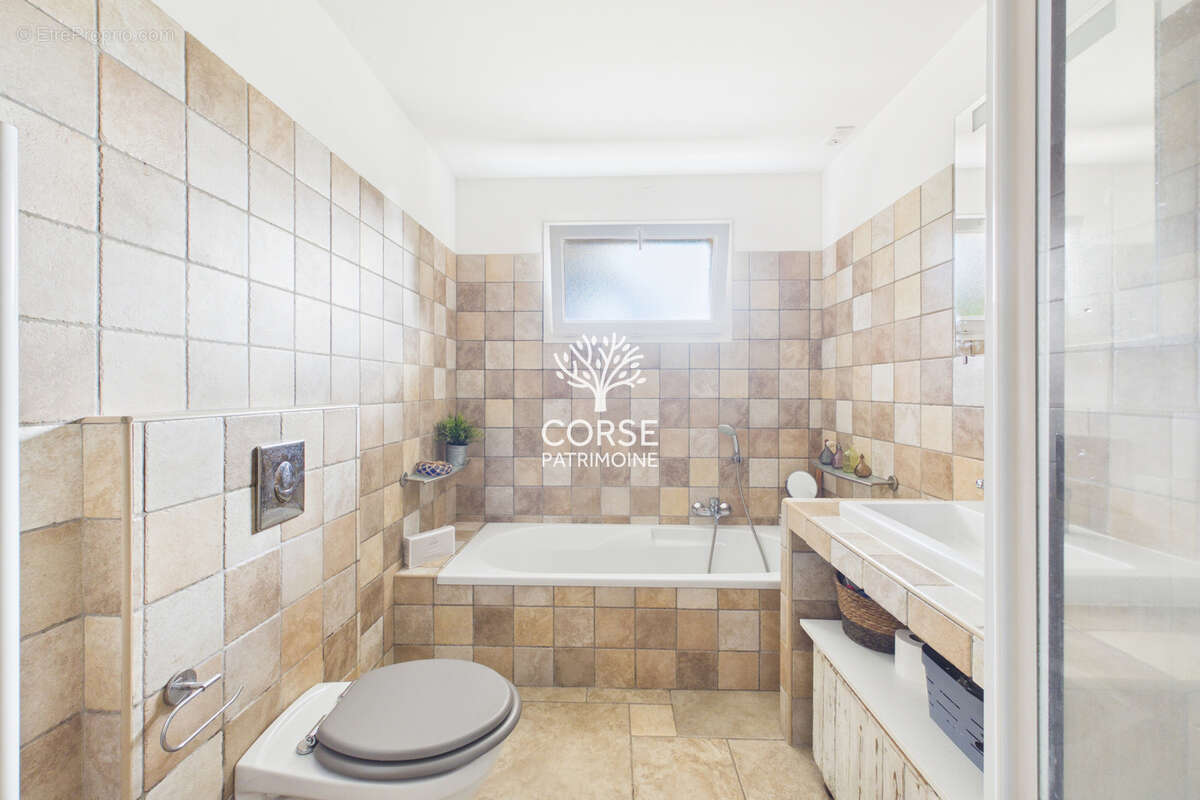 Maison à PORTO-VECCHIO