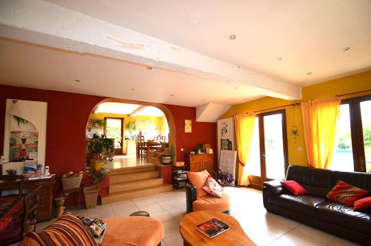 Maison à LENTILLY