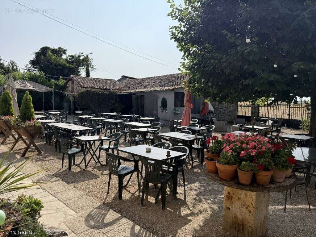 Propriété De Caractère Avec Fort Potentiel Touristique Et Commercial - photo 39