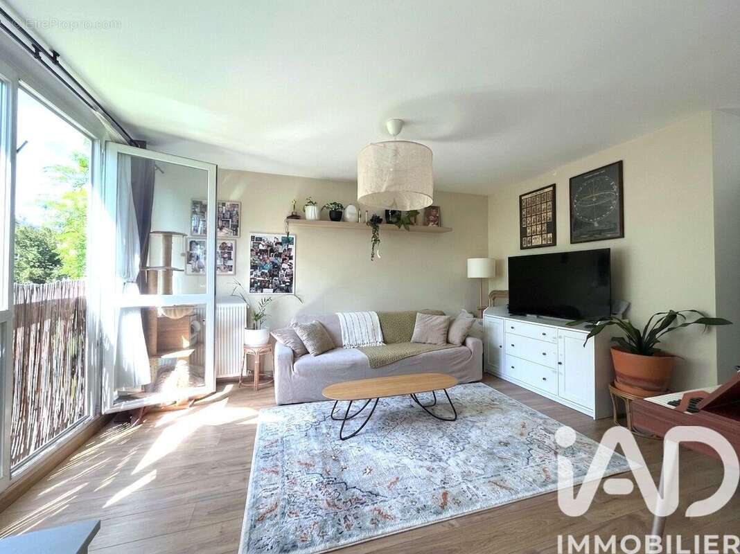 Photo 2 - Appartement à SAINT-OUEN-L'AUMONE