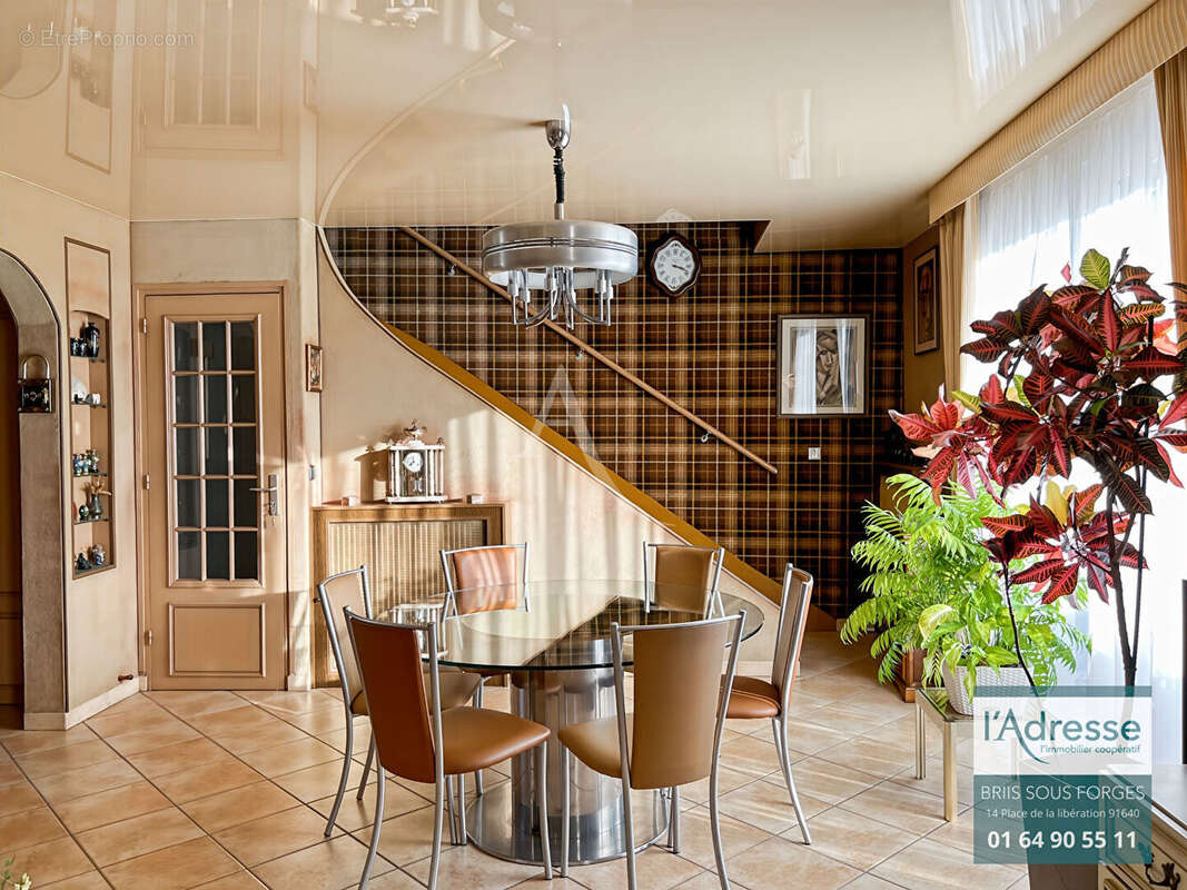 Maison à LIMOURS