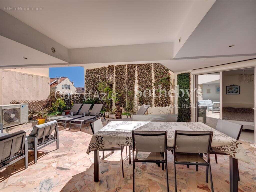 Appartement à CANNES