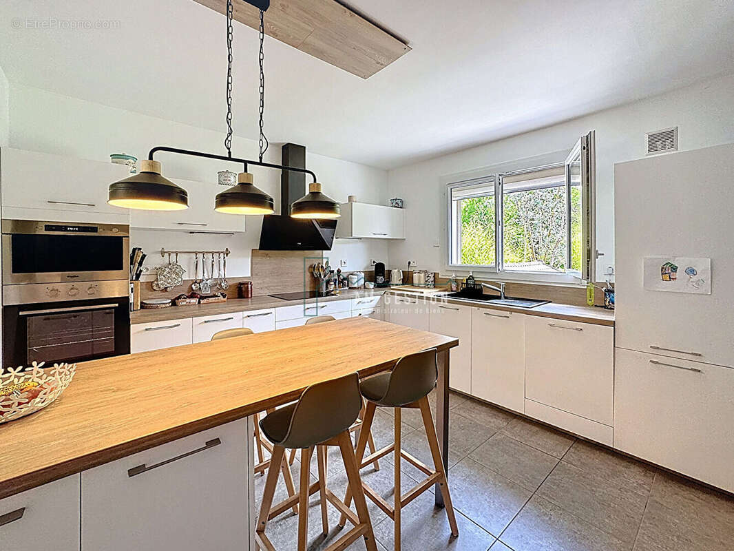 Maison à SAINT-PRIEST-TAURION