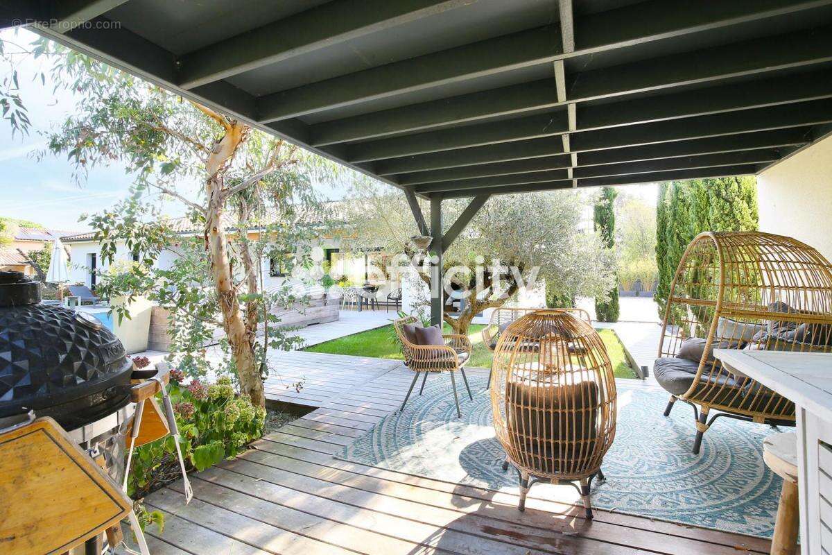 Maison à SAINTE-FOY-D&#039;AIGREFEUILLE