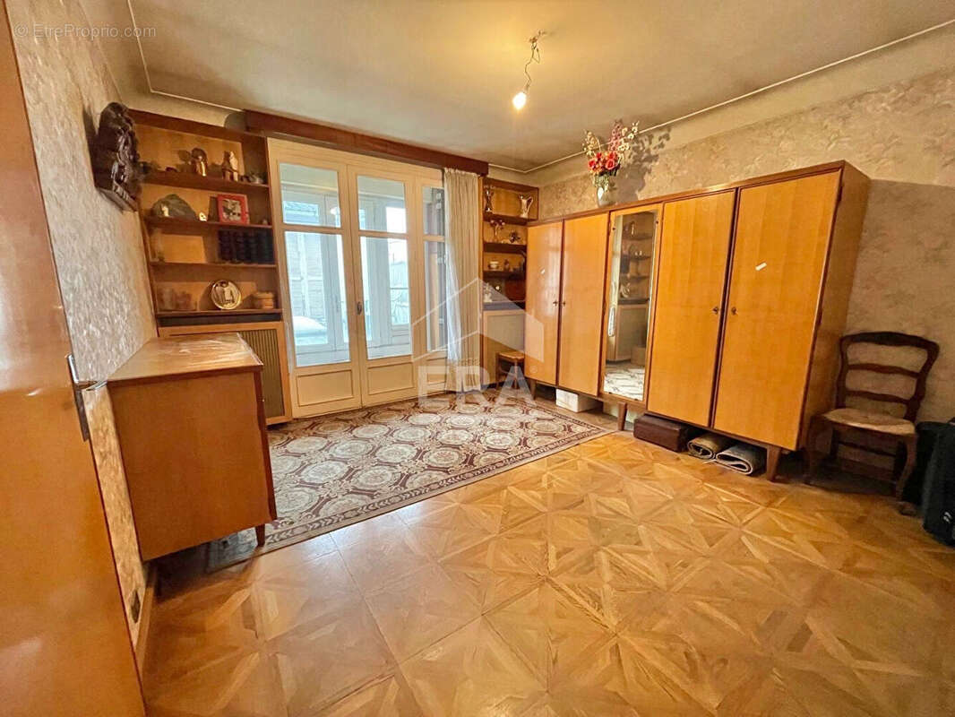 Maison à SARTROUVILLE