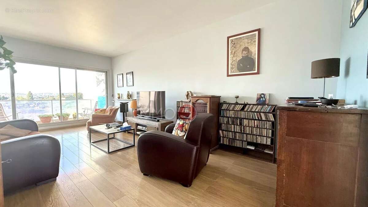 Appartement à LE RAINCY