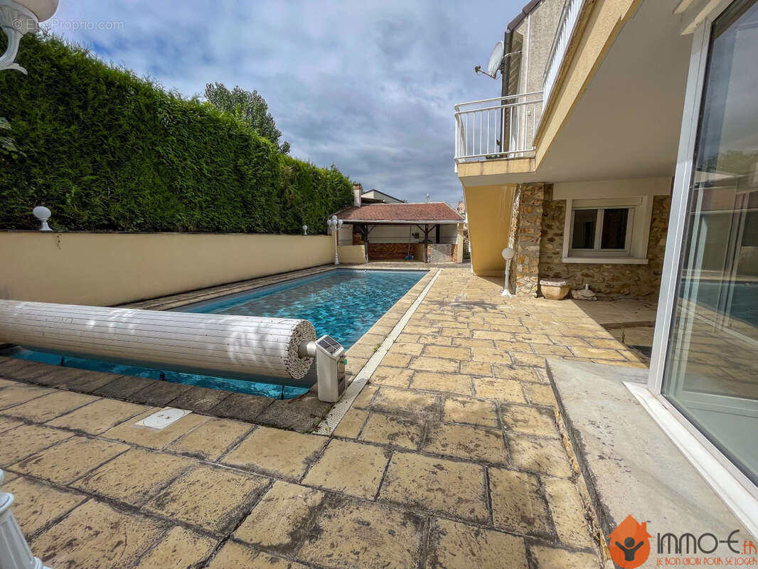 Maison à NANTEUIL-LES-MEAUX