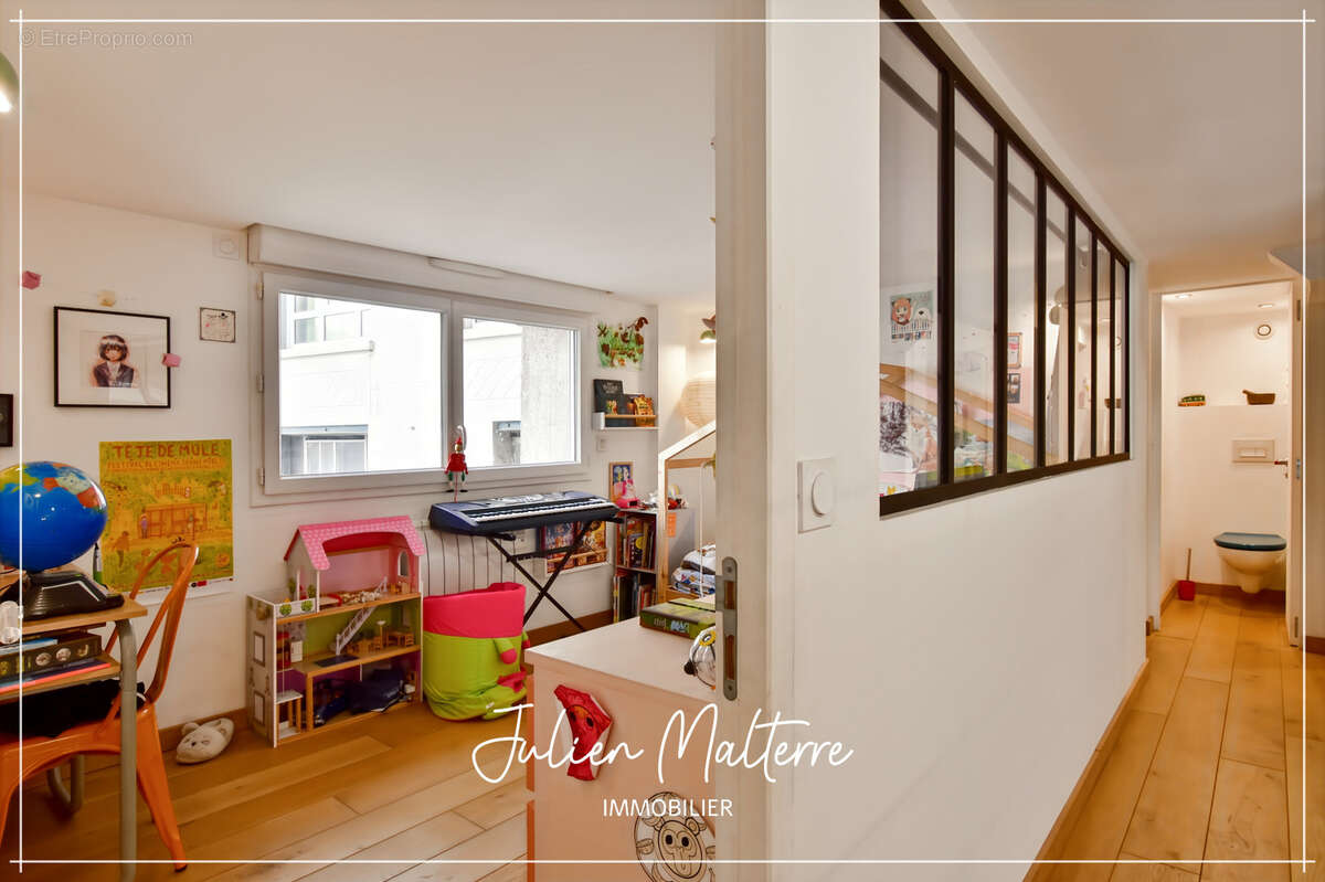 SAINT ETIENNE (42) - Exceptionnel LOFT de 165 m² avec 5 chambres et garage - Quartier Tréfilerie - photo 32
