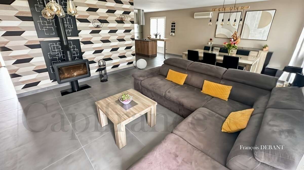 Dpt Marne (51), à vendre proche PONTFAVERGER MORONVILLIERS maison P5 de 100 m² - Terrain de 715 m² - plain pied - photo 8