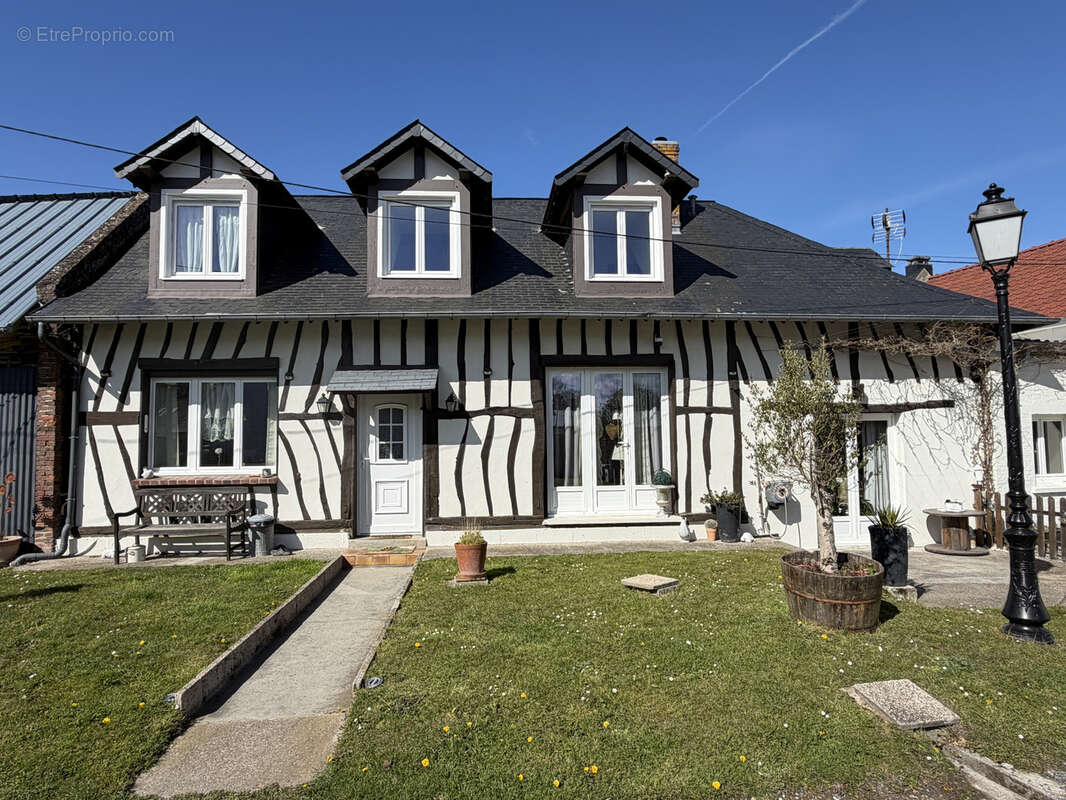 Maison à SAINT-QUENTIN-LA-MOTTE-CROIX-AU-BAILLY