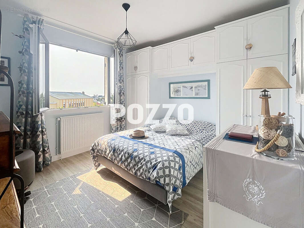 Appartement à DONVILLE-LES-BAINS