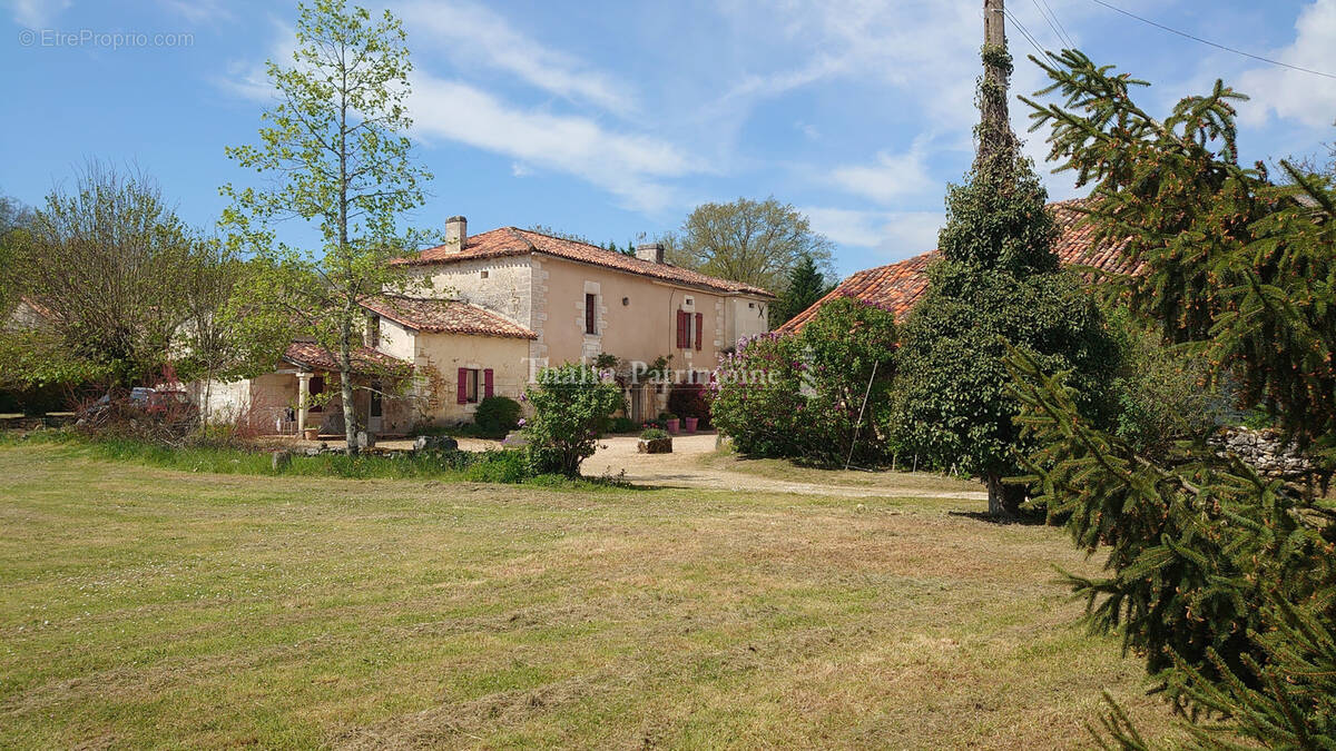 Maison à MAREUIL