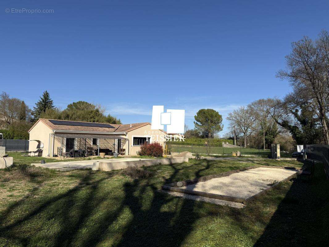 Maison à BERRIAS-ET-CASTELJAU