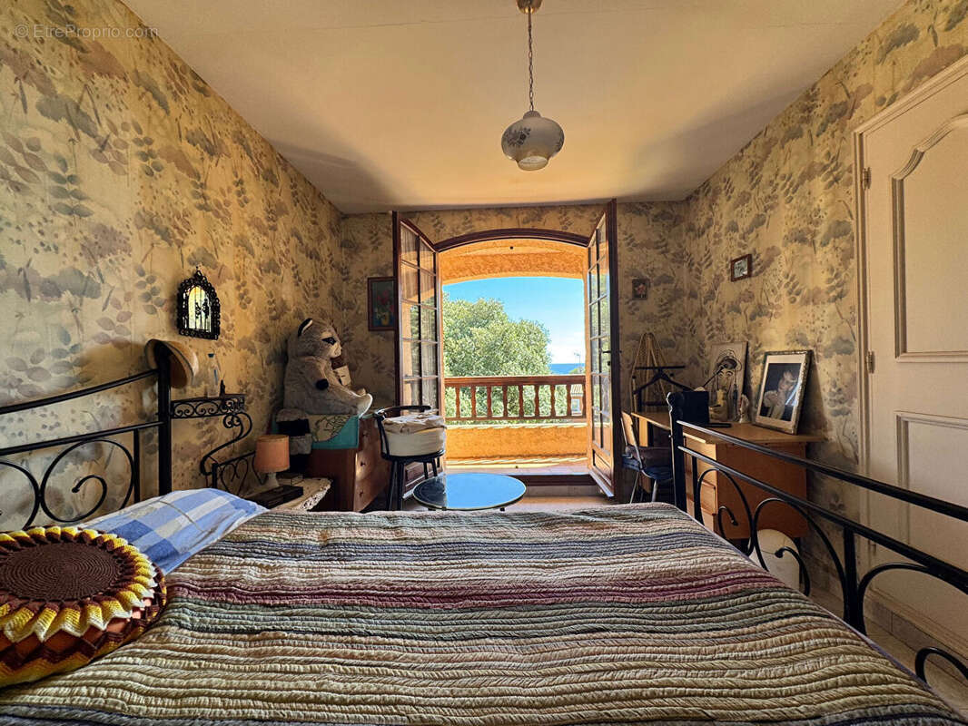 Maison à SAINT-RAPHAEL