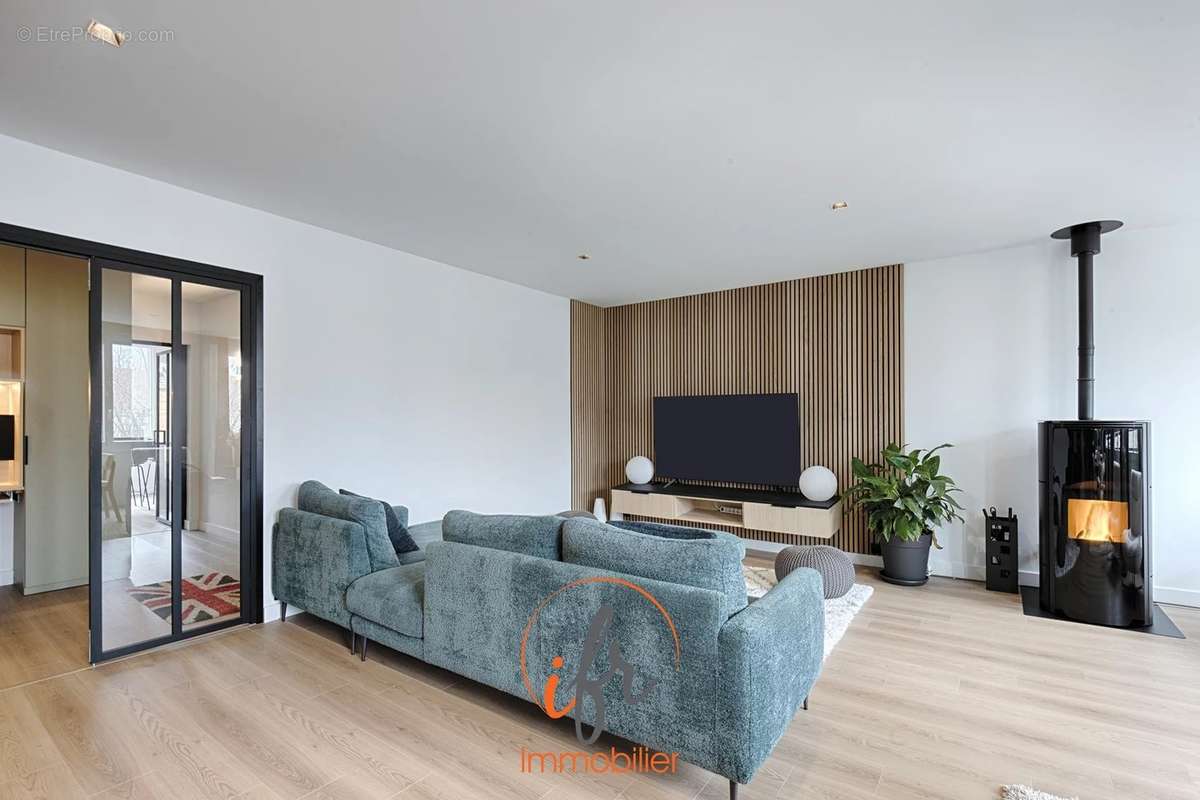 Appartement à LA TOUR-DU-PIN