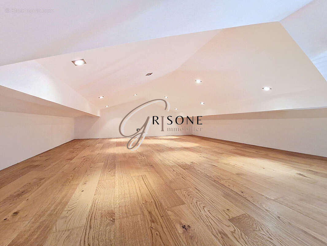 Maison à SIX-FOURS-LES-PLAGES