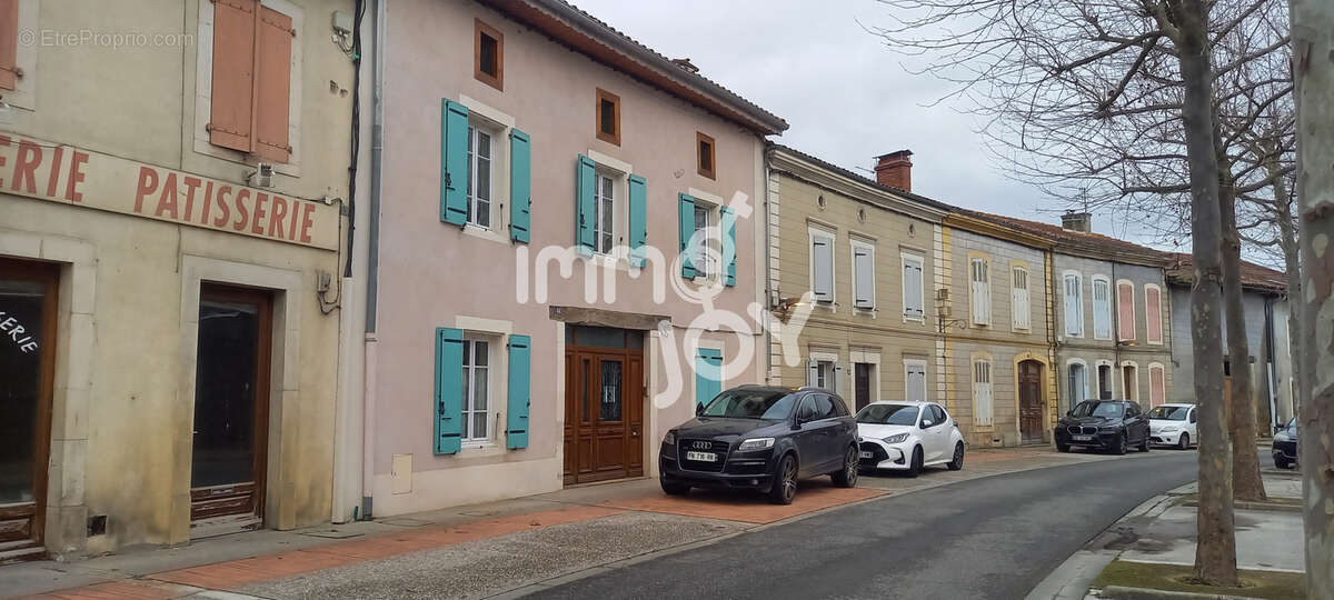 Maison à MARTRES-TOLOSANE