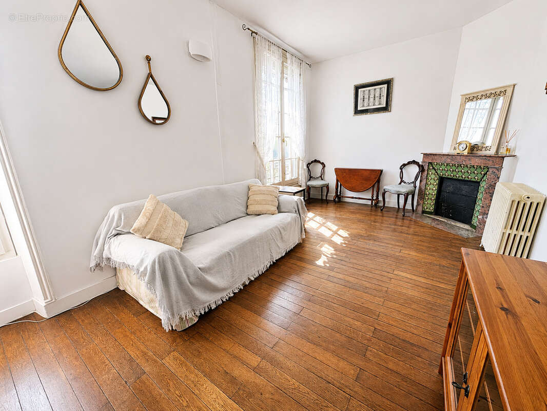 Maison de ville rénovée   Centre de Chinon - photo 9