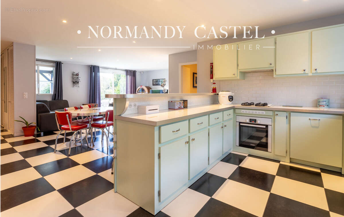 Maison à PENNEDEPIE