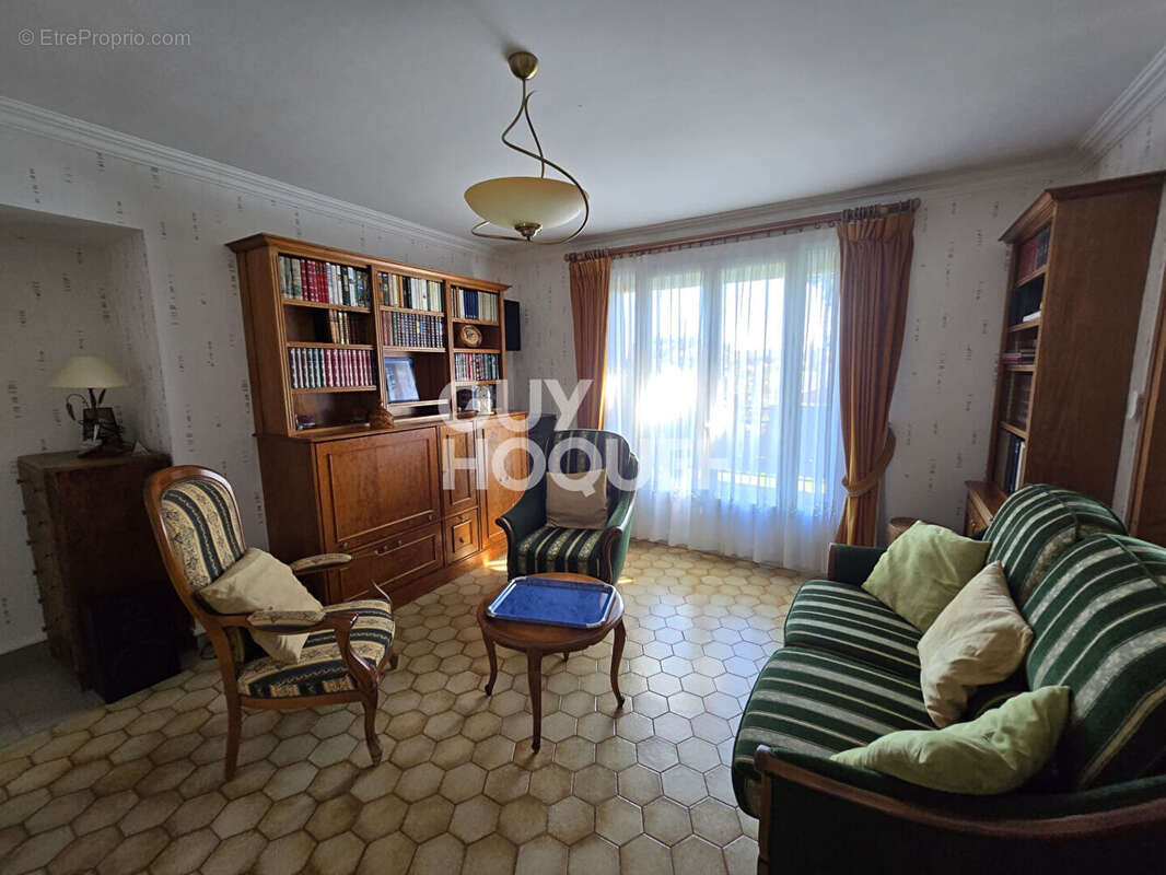 Maison à MILLY-LA-FORET