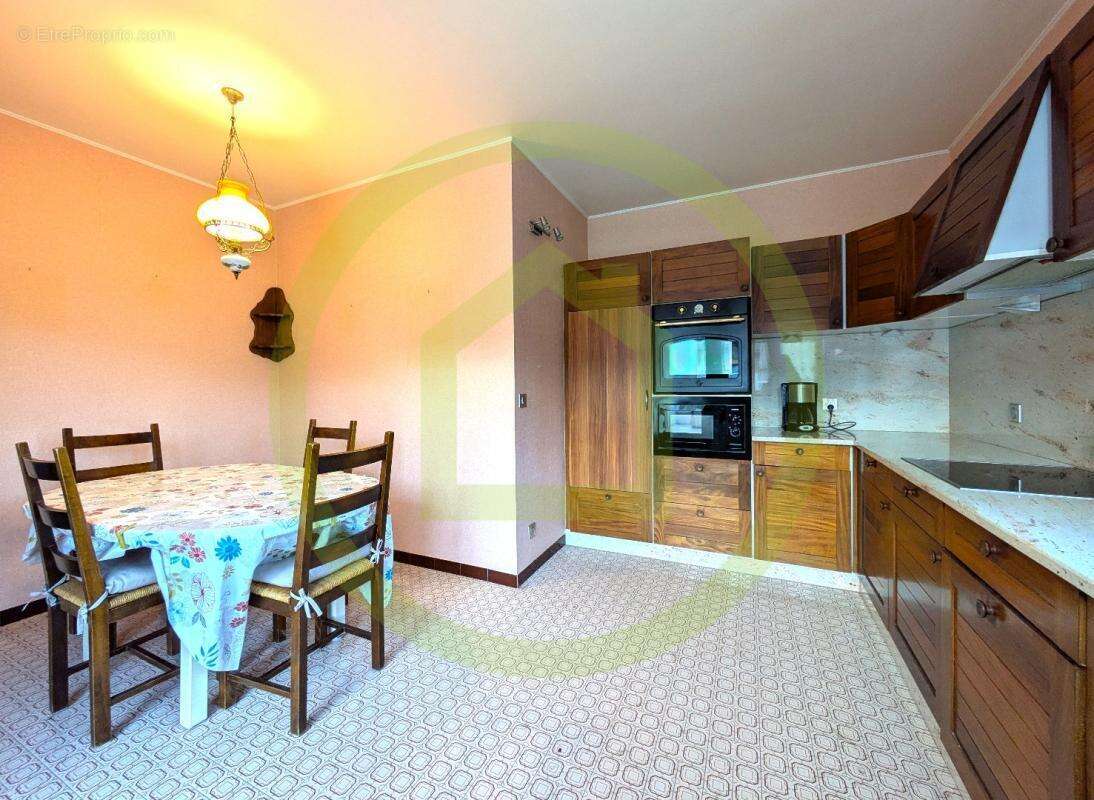 Maison à COURCELLES-CHAUSSY