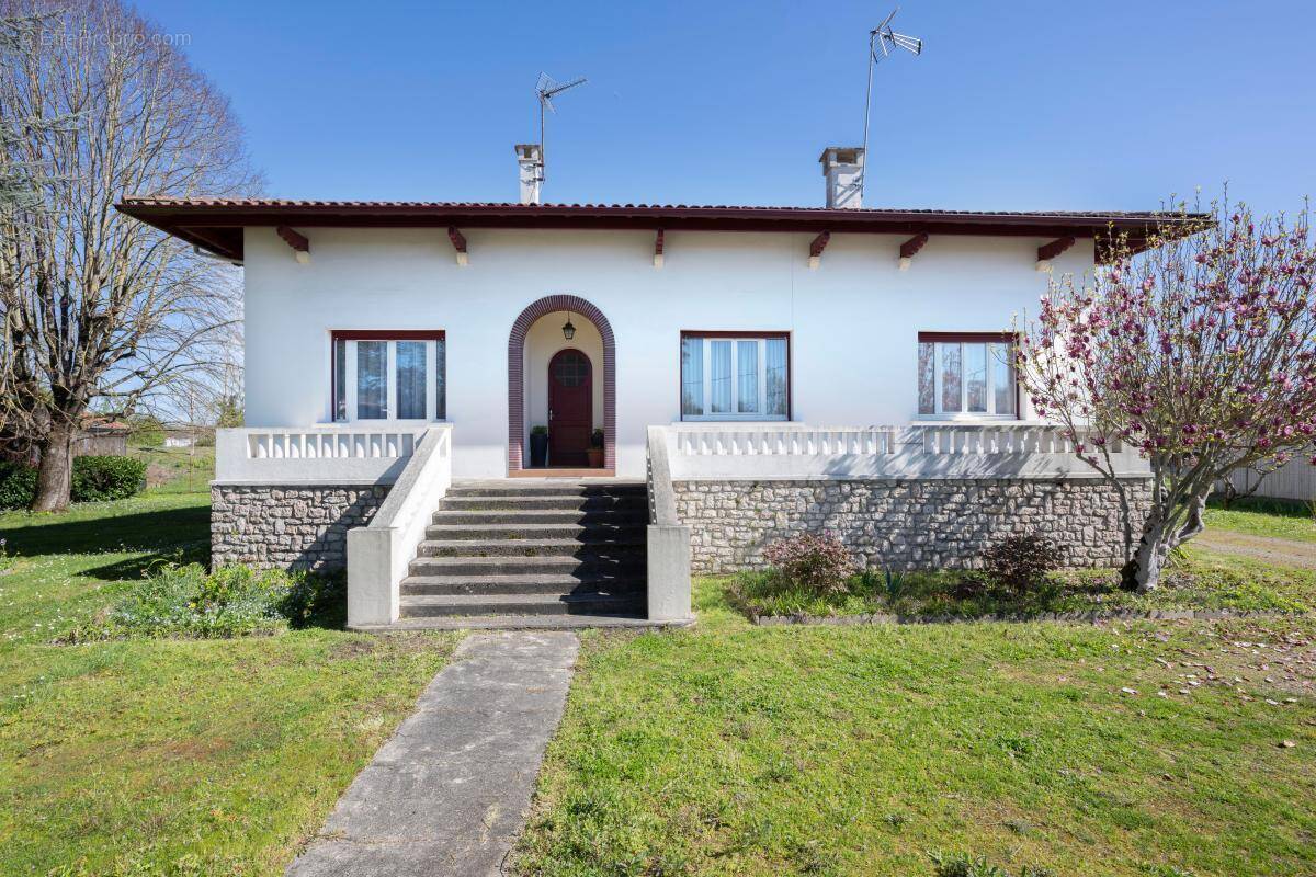 Maison à AIRE-SUR-L'ADOUR