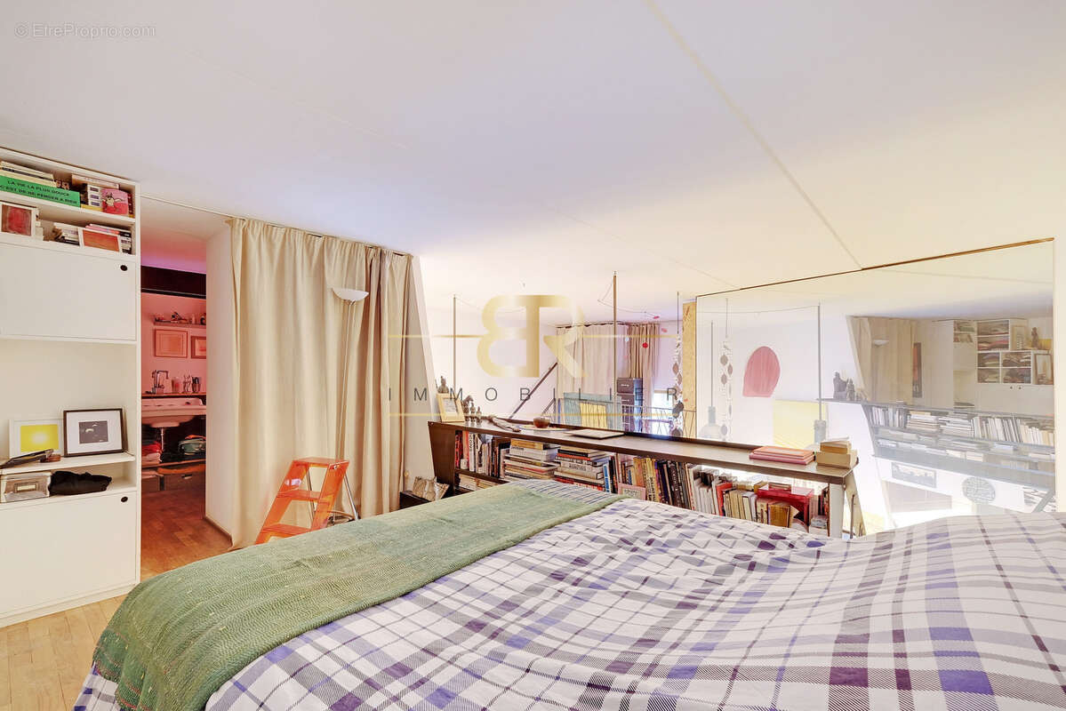 Autre à IVRY-SUR-SEINE