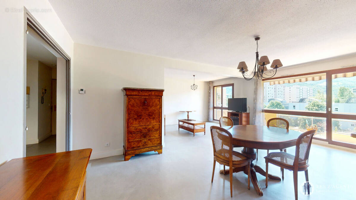 Appartement à ECHIROLLES